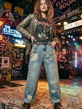 Rock & ROLL Light Blue Relaxed Graphic Patch Jeans Size (14-16)